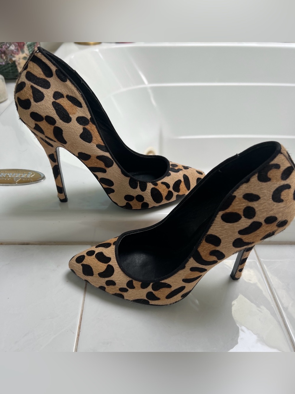 Steve Madden Gallery Leopard Pumps Genuine Calf Hair 4 1/2” Heels